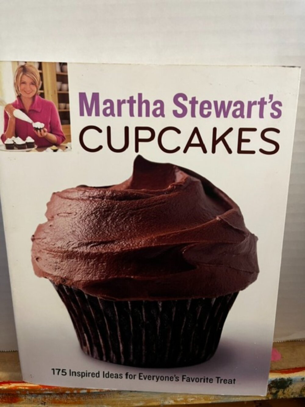 Martha Stewart's Cupcakes: Inspired Ideas for Everyone's Favorite